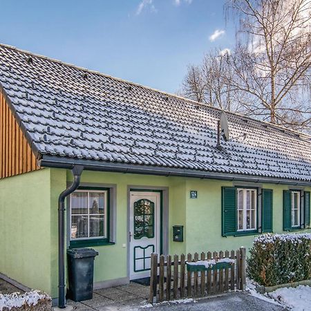 Charmantes Ferienhaus Peterdorf ภายนอก รูปภาพ